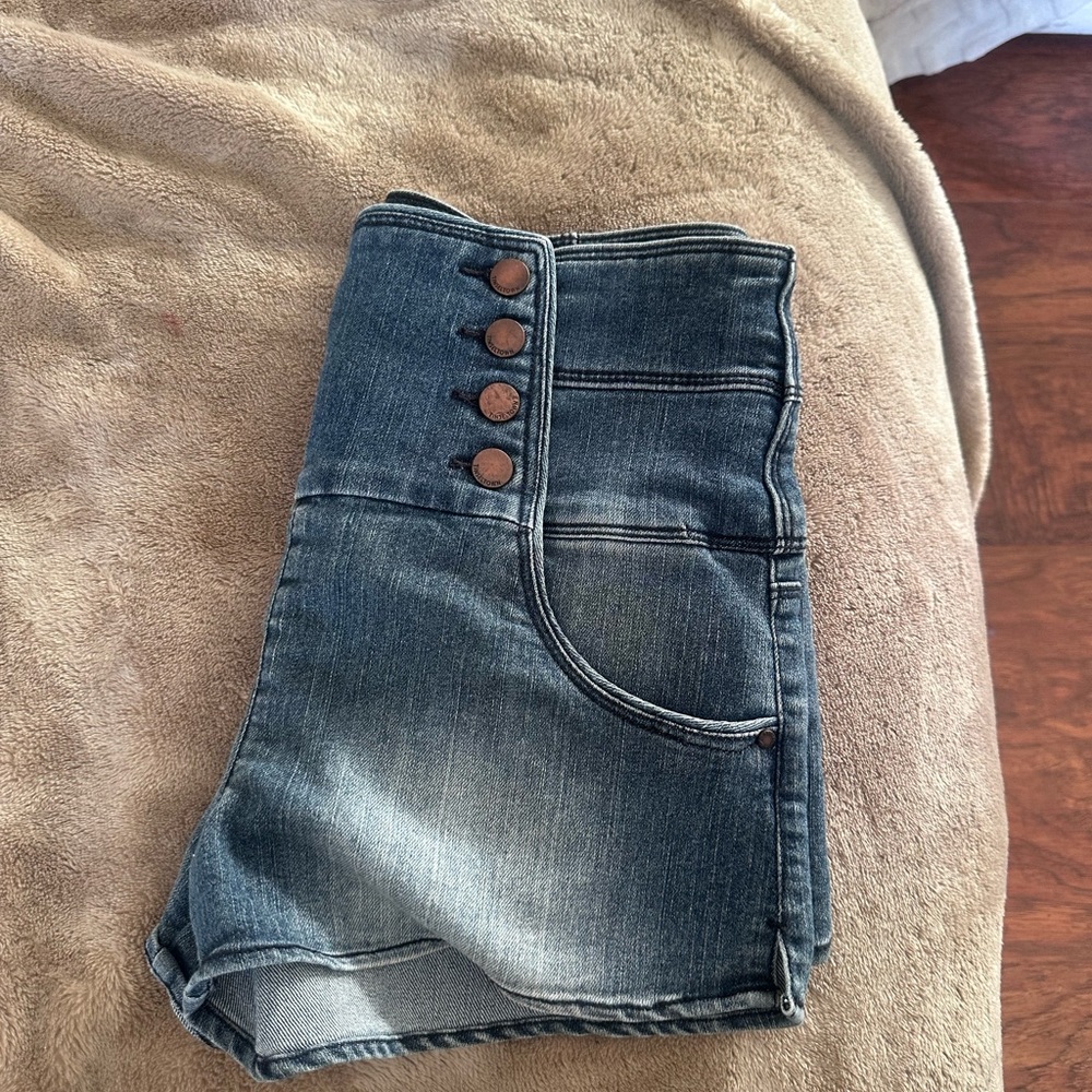 Y2K denim booty shorts